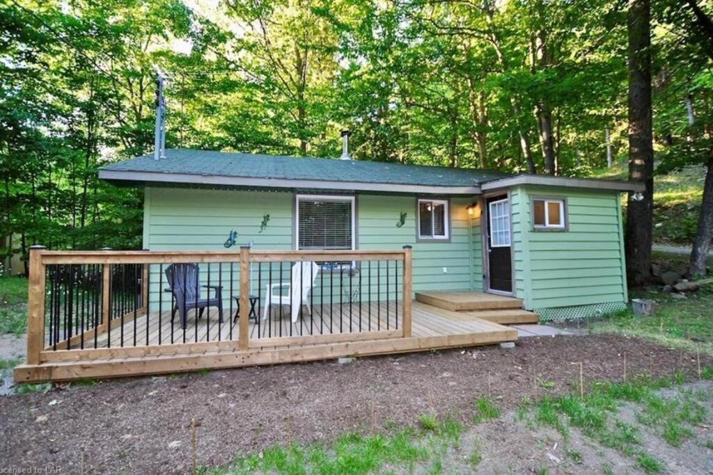 Muskoka Manor Villa Dwight Bagian luar foto