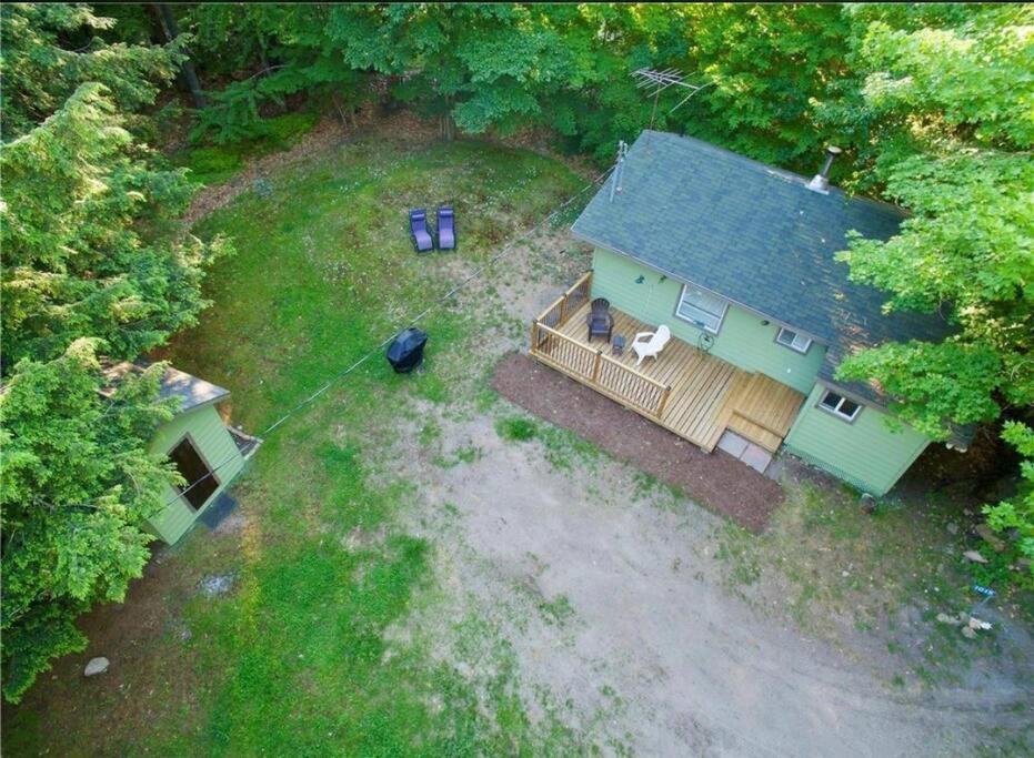 Muskoka Manor Villa Dwight Bagian luar foto
